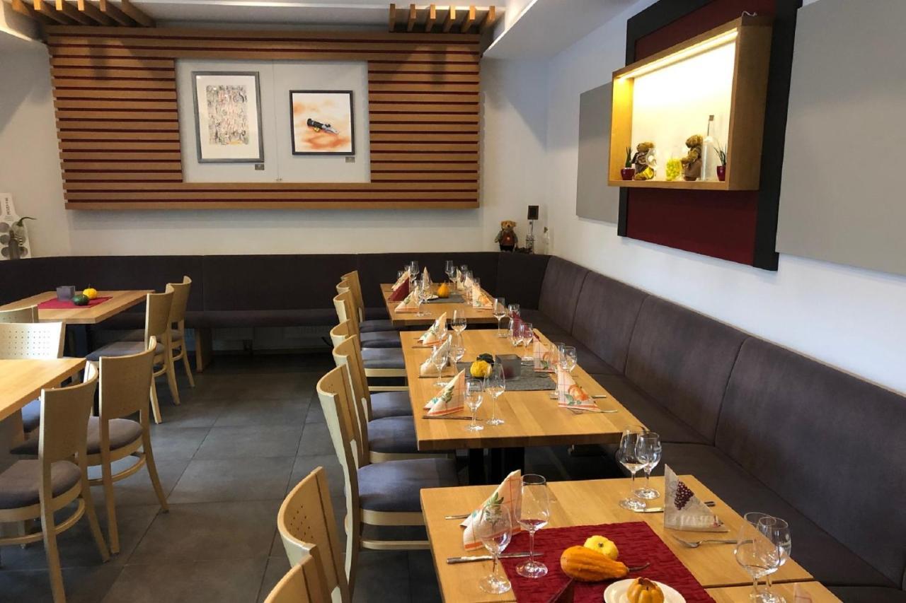 אלזנאו אין אונטרפראנקן Weinmotel Simon 1 A מראה חיצוני תמונה