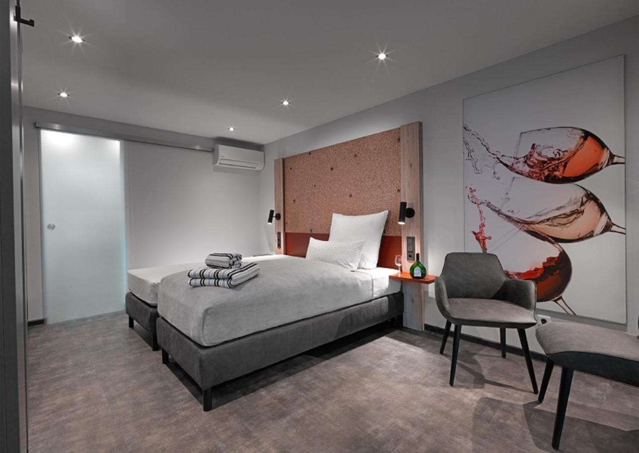 אלזנאו אין אונטרפראנקן Weinmotel Simon 1 A מראה חיצוני תמונה
