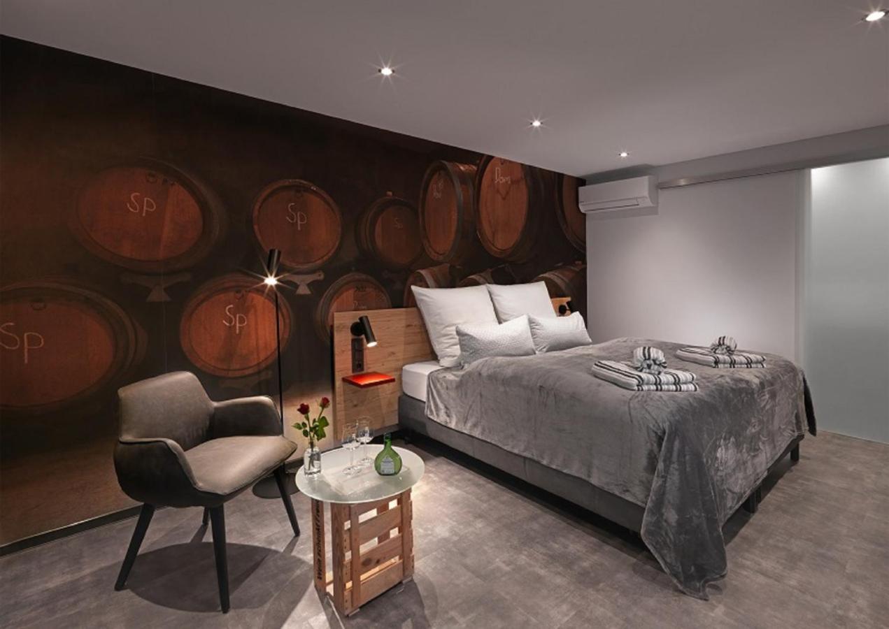 אלזנאו אין אונטרפראנקן Weinmotel Simon 1 A מראה חיצוני תמונה
