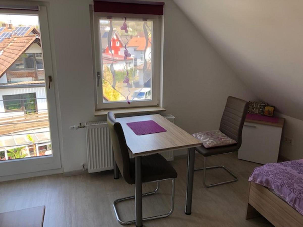 אלזנאו אין אונטרפראנקן Weinmotel Simon 1 A מראה חיצוני תמונה