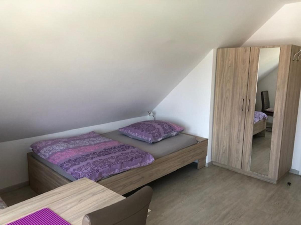 אלזנאו אין אונטרפראנקן Weinmotel Simon 1 A מראה חיצוני תמונה